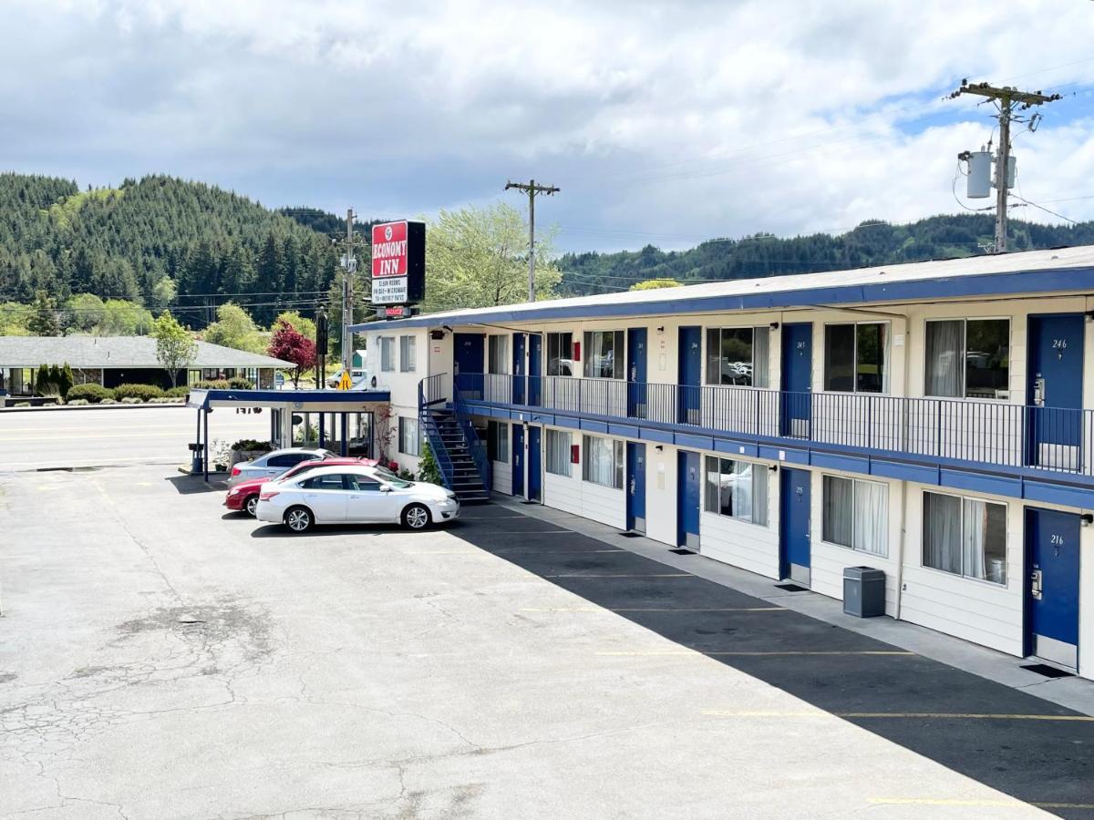Economy Inn Reedsport Exteriör bild